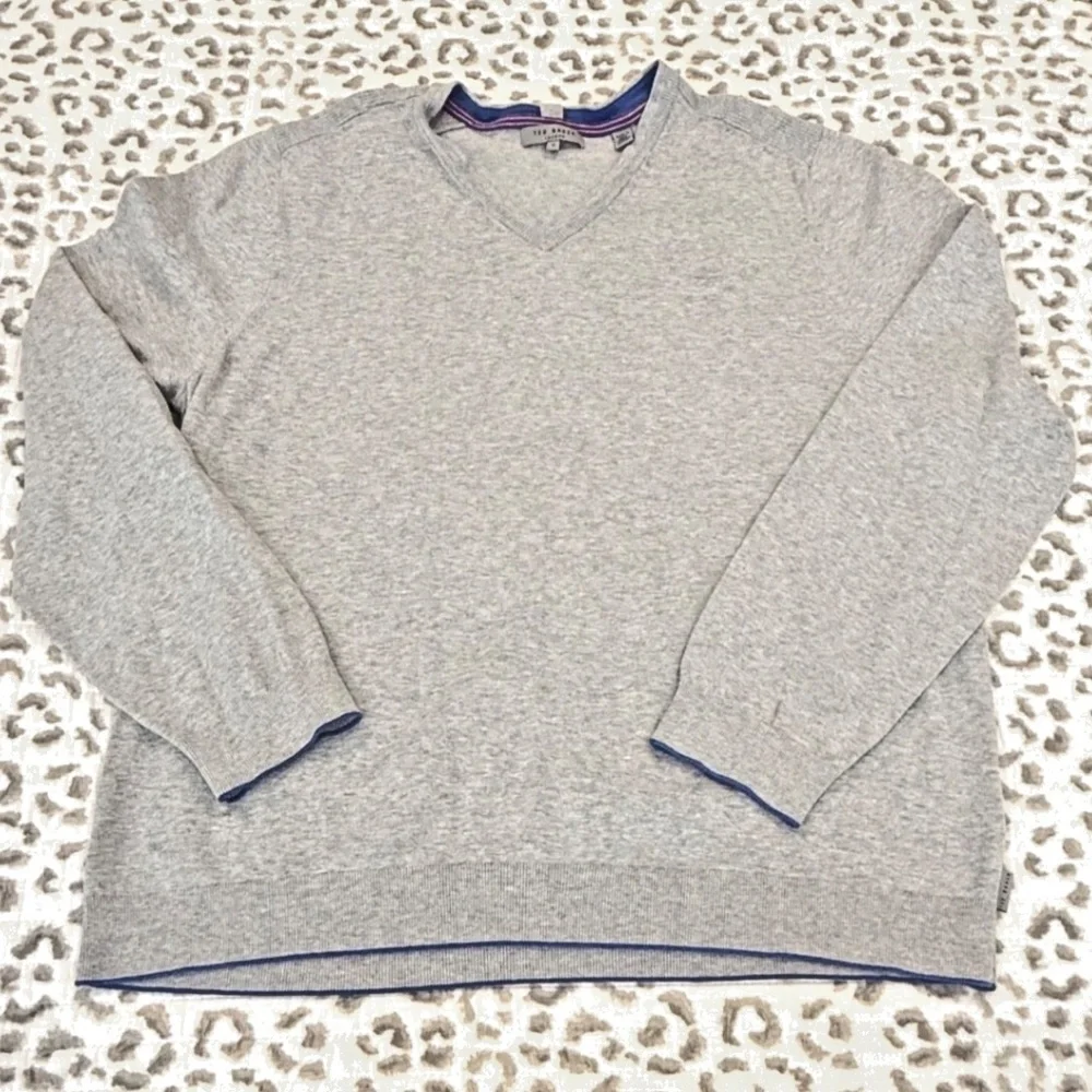 TED BAKER London Men's V-Neck Lightweight Logo Sweater; Gray; UK Size 6/US Small